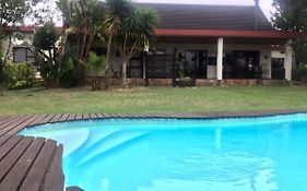 Cheetah Lodge Guest House